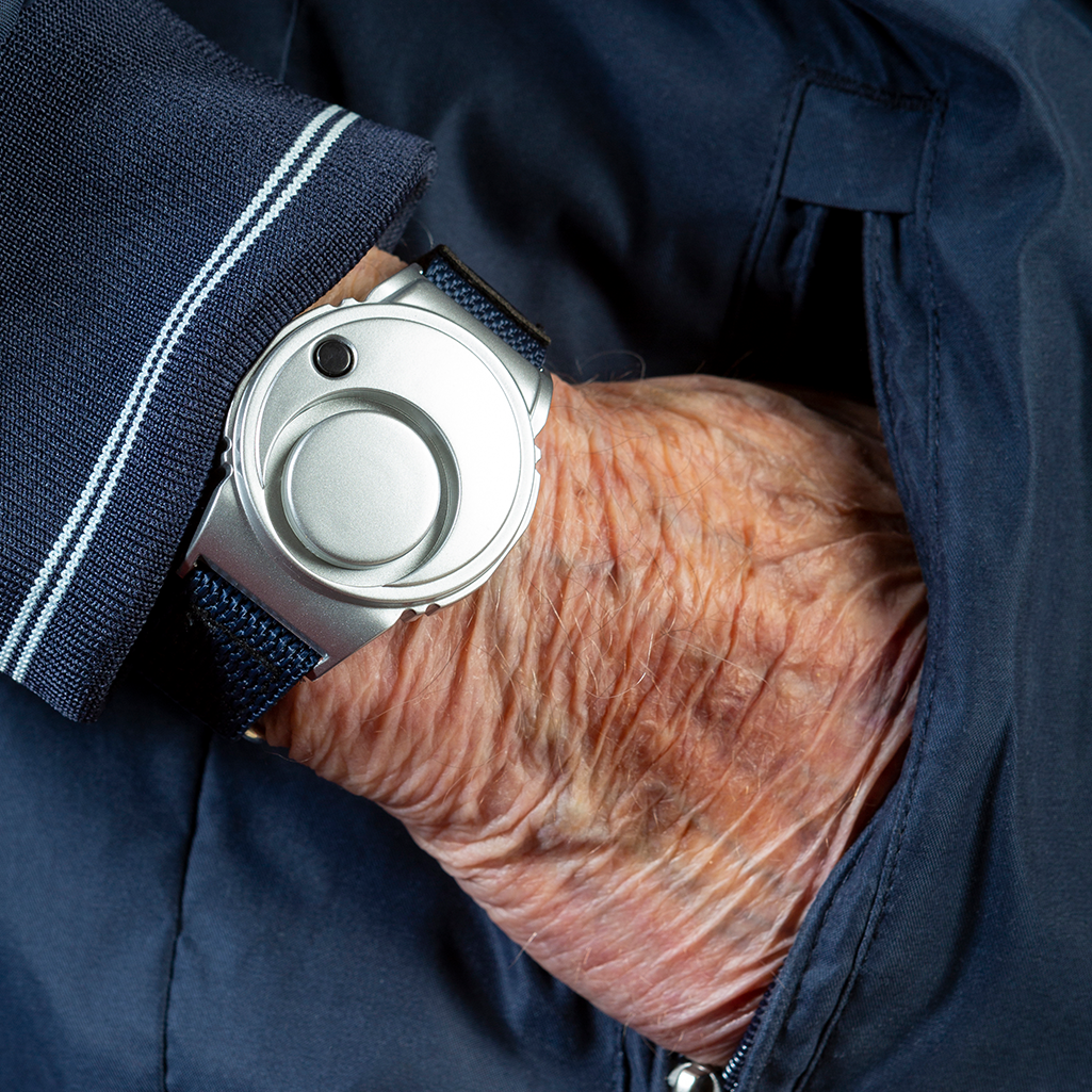 personal attack alarm for wrist