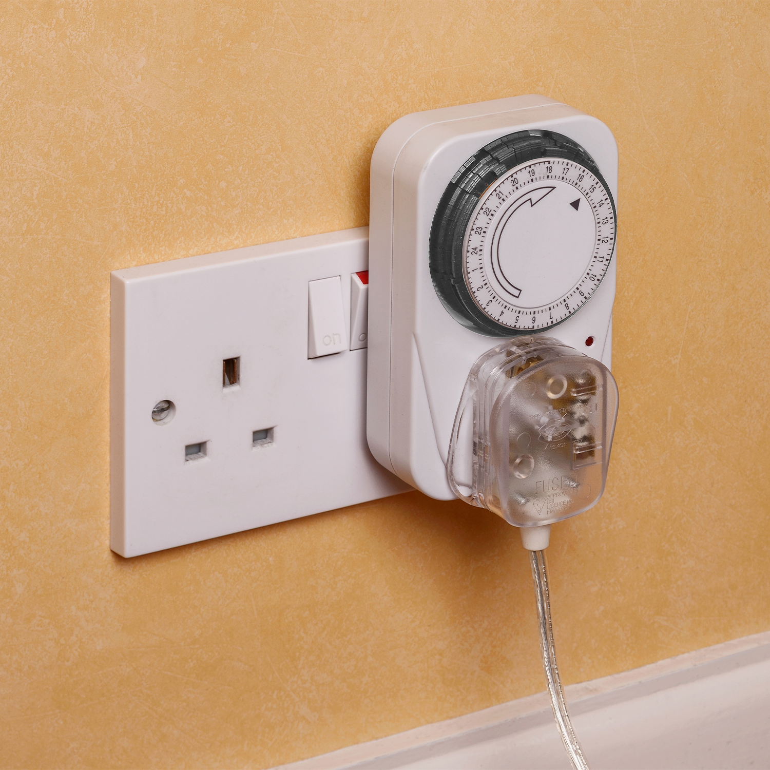 Plug In Timer Switch designed to deter buglars