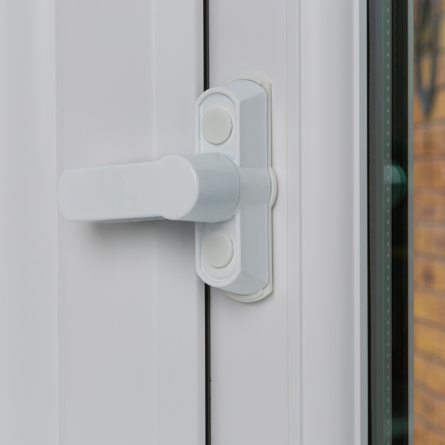 Secures windows, doors, cupboards and other openings