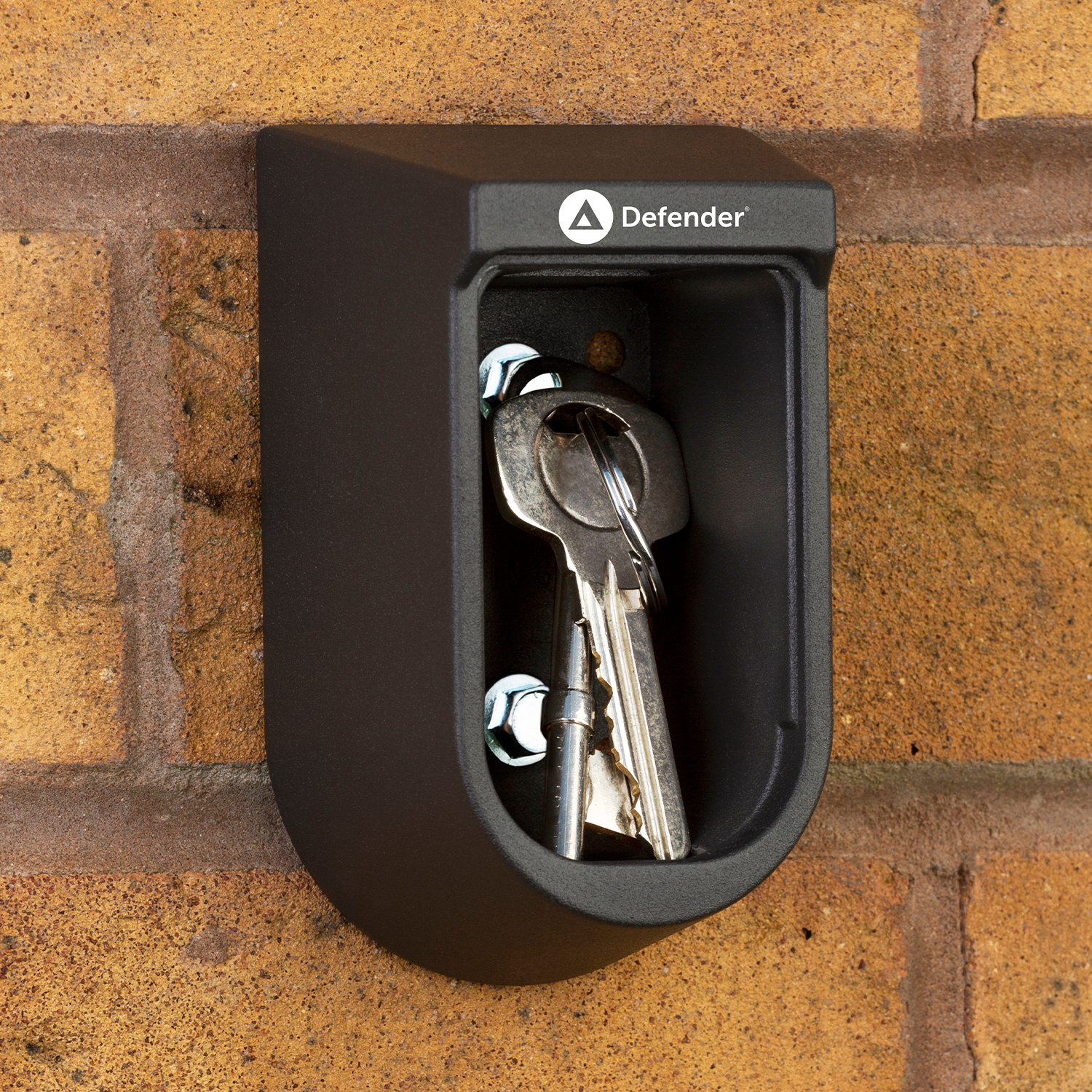 Strong metal body along with a rubber cover