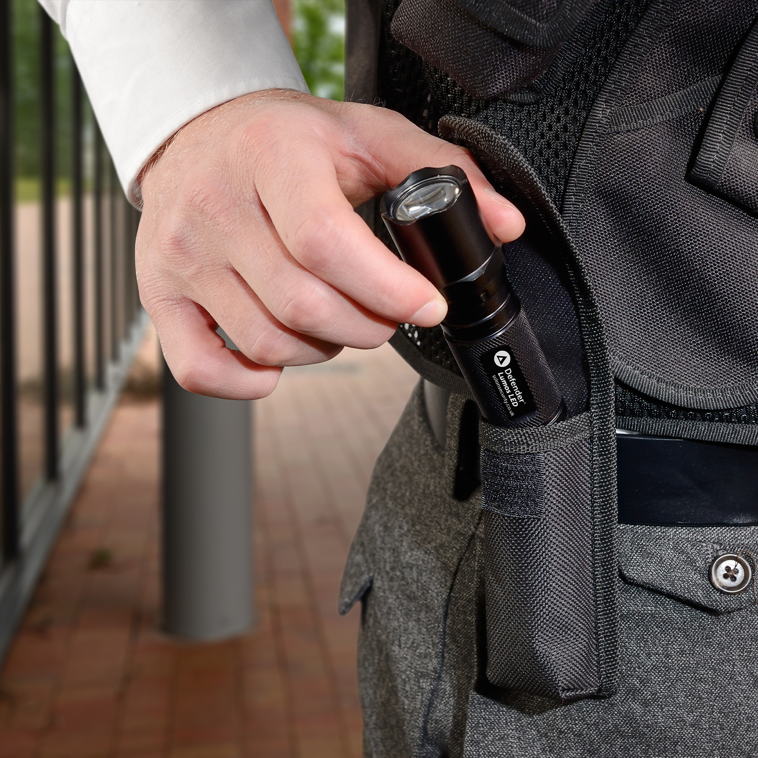 Defender lumos police issue torch 230 lumen waterproof batteries included