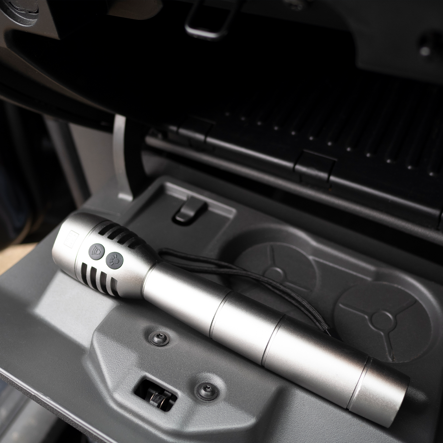 Ultimate 3 in 1 siren, torch and strobe