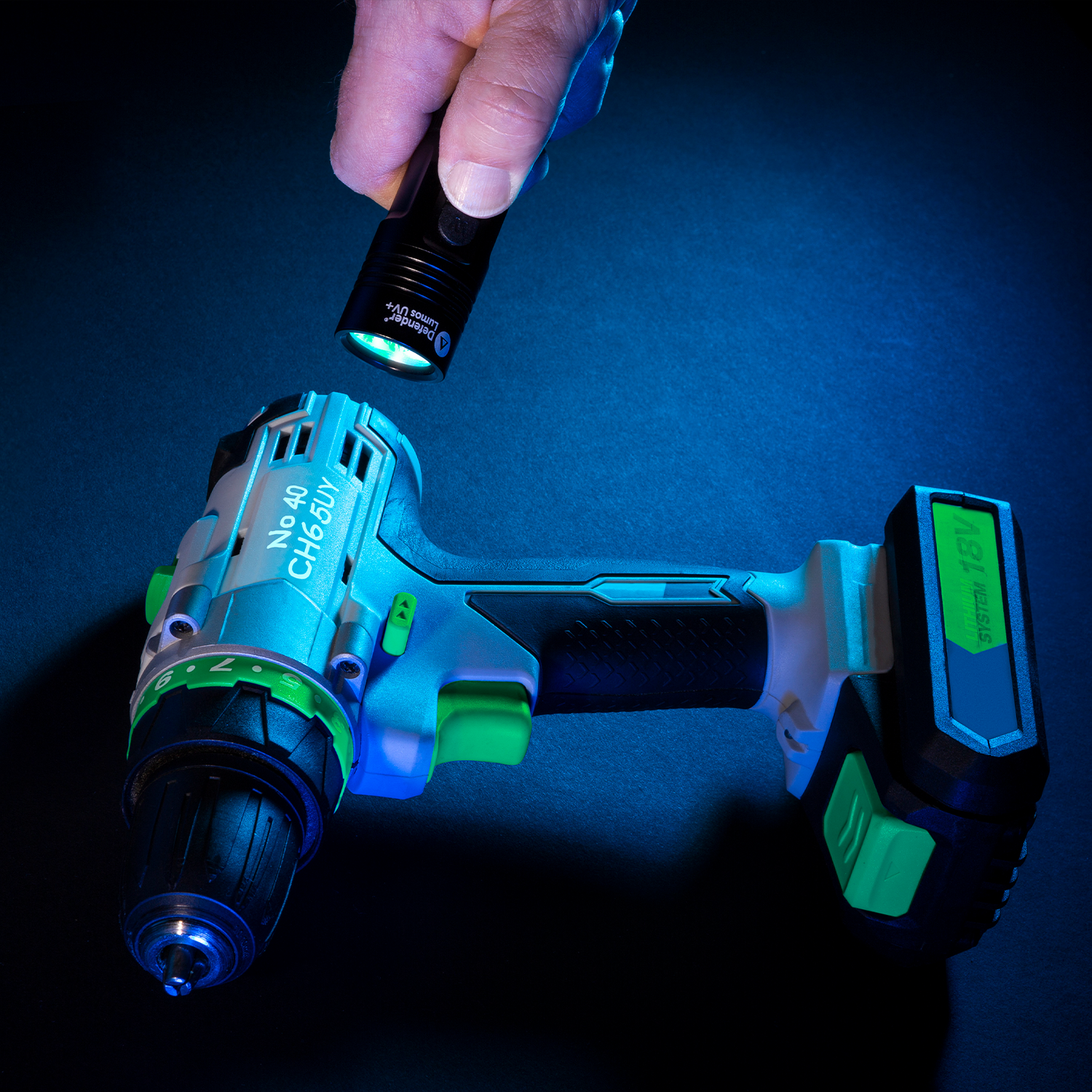 defender lumos uv torch dual purpose led white light handheld rechargeable forensic torch